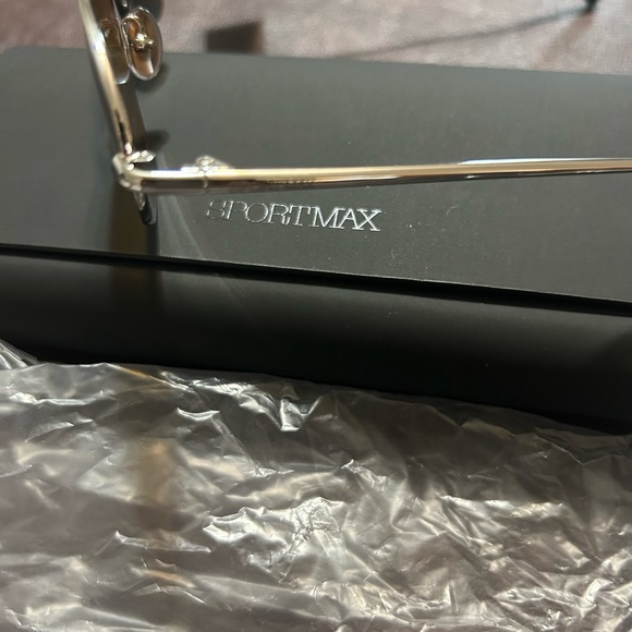 SPORTMAX 59mm Geometric Sunglasses…New! - Picture 7 of 7